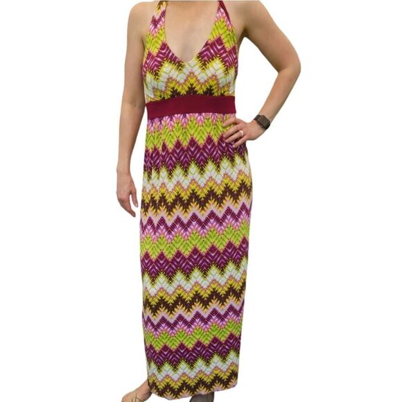 a.n.a. Multicolored Chevron Halter V-neck Maxi Dress Size Small - Picture 1 of 7